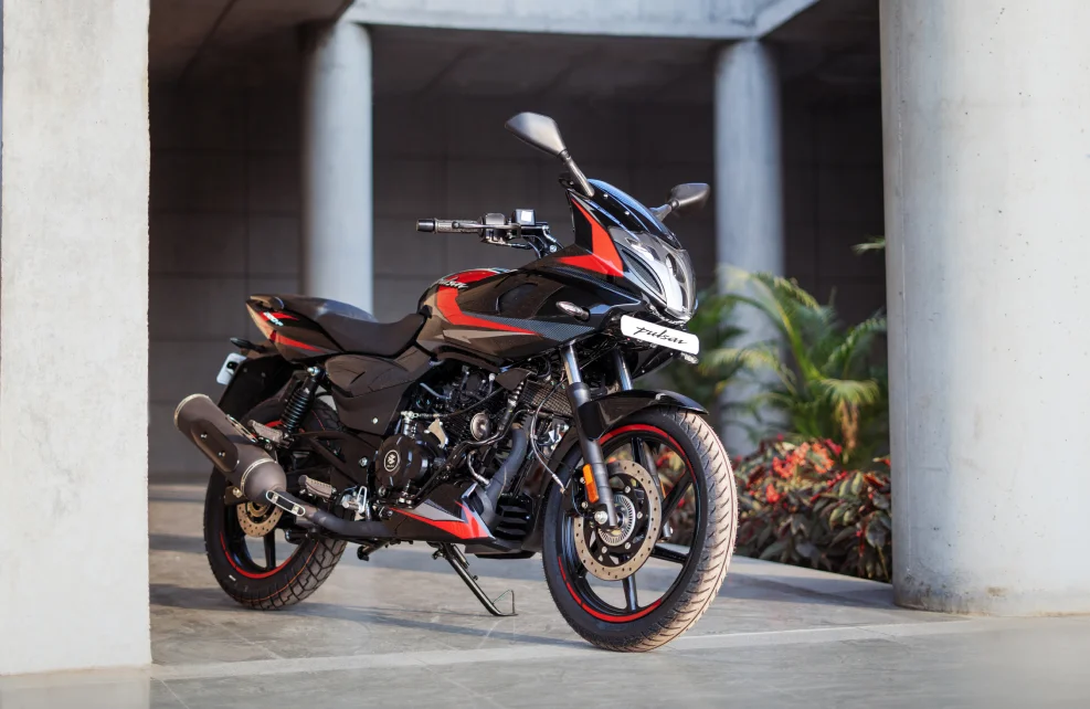Bajaj Pulsar 220F